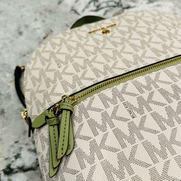 Michael Kors signature medium slim backpack sage NWT Authentic - Picture 10 of 11